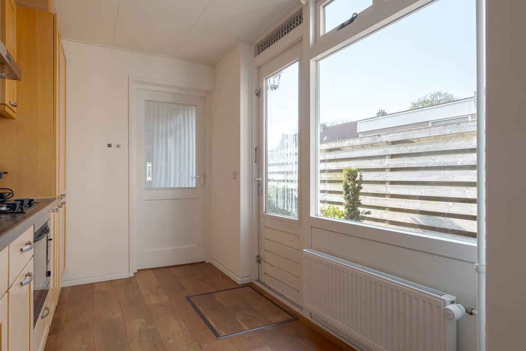 Foto 17 van Floresstraat 26