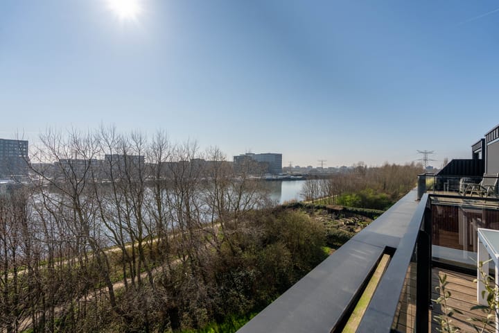 Photo 4 of Smalschipstraat 29