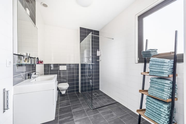 Photo 4 of Treubstraat 10-F011
