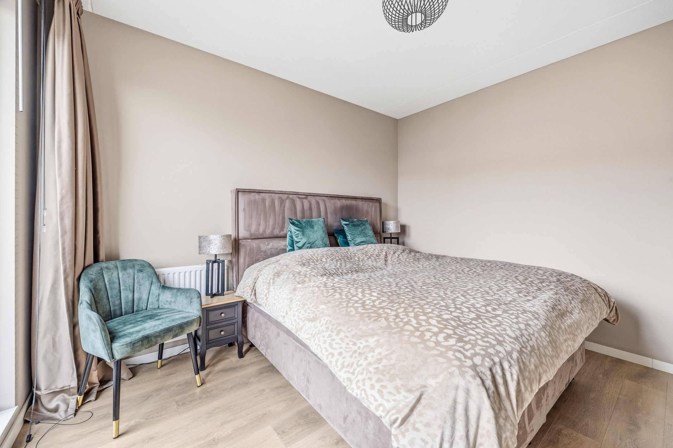 Photo 18 of Treubstraat 10-F011