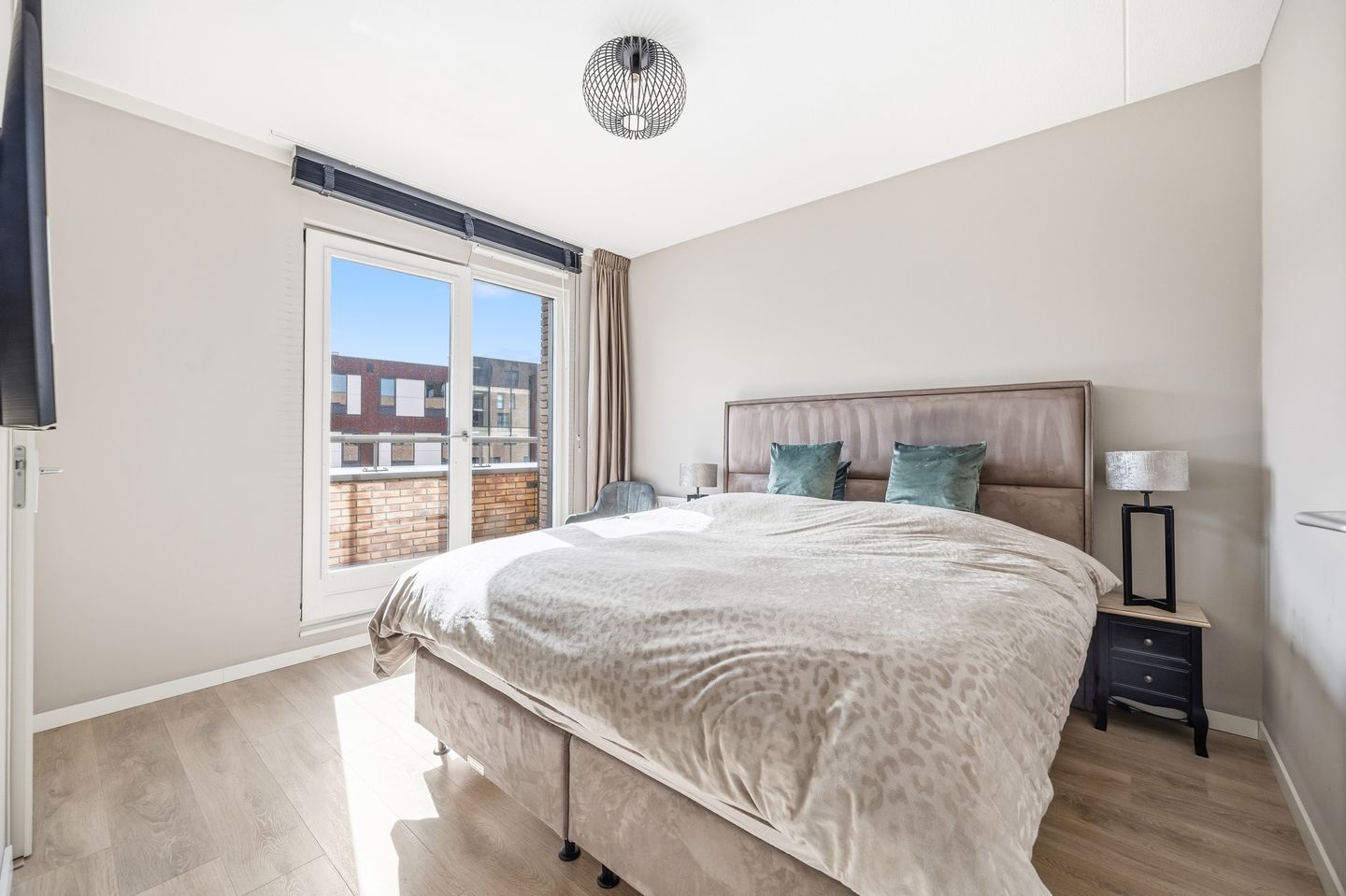 Photo 20 of Treubstraat 10-F011