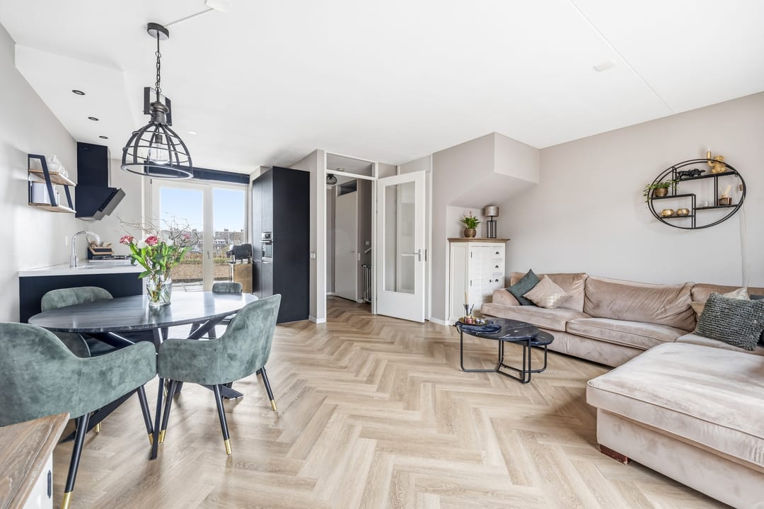 Photo 1 of Treubstraat 10-F011