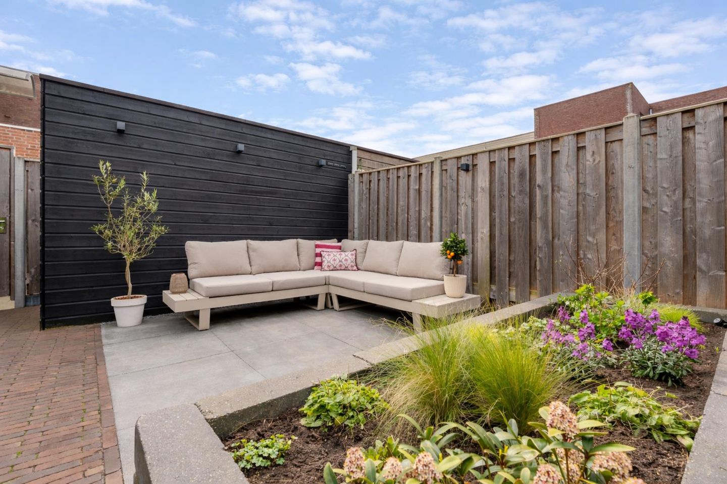 Move-in ready energy-efficient home in child-friendly Voorhout — 14