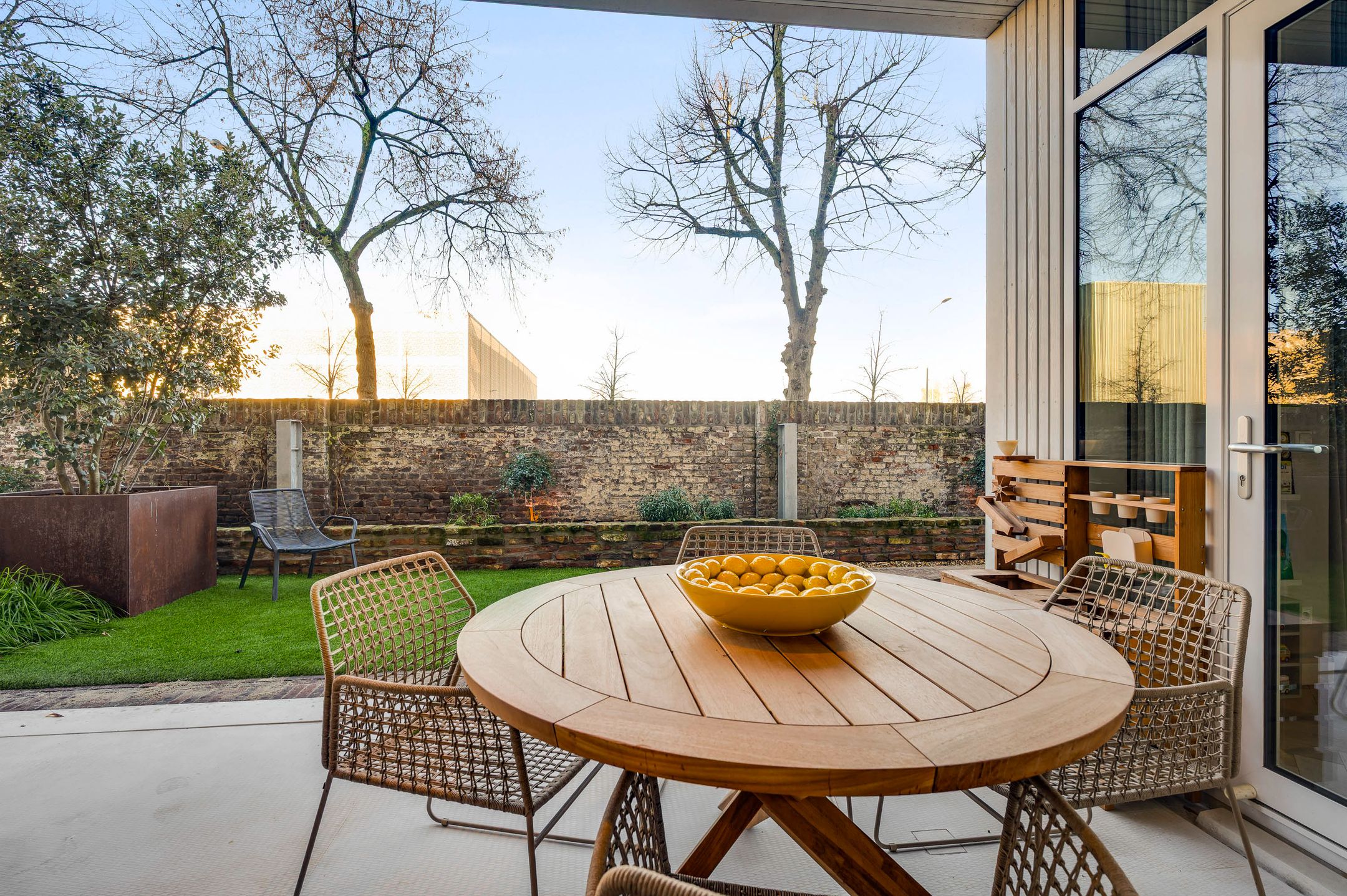 Luxury Ground Floor Apartment with City Garden in Statenkwartier — 21