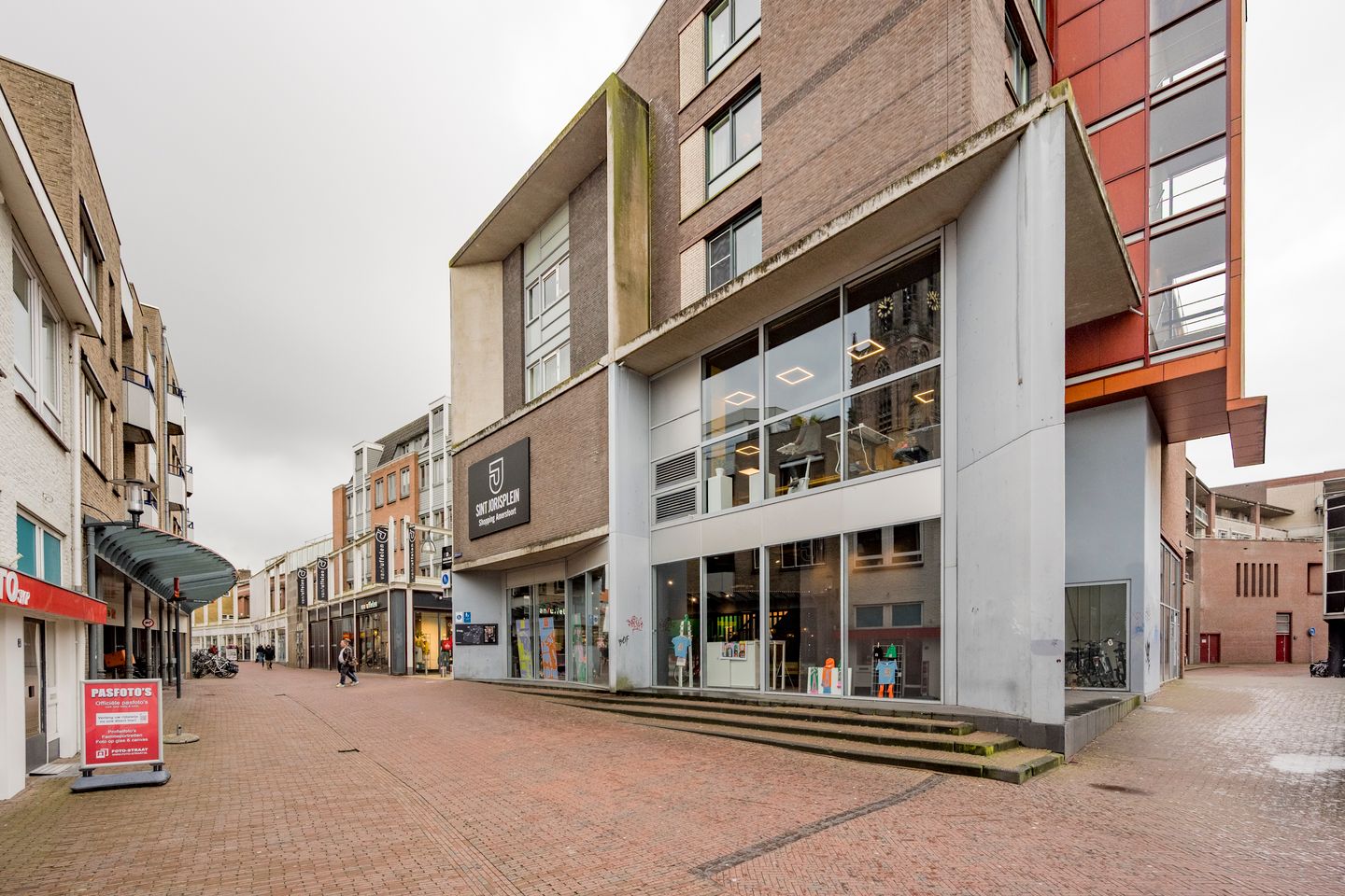 View photo 3 of Sint Jorisplein 10