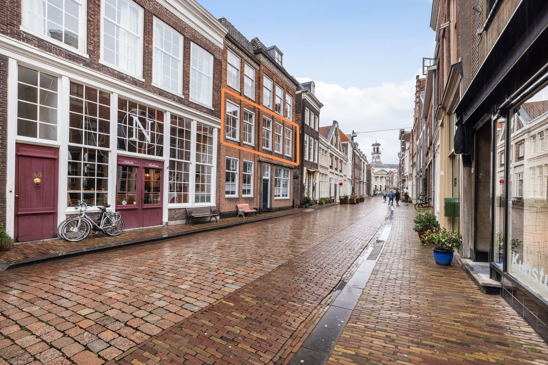 Spacious City Apartment with Loft Character in Historic Dordrecht Center — 27
