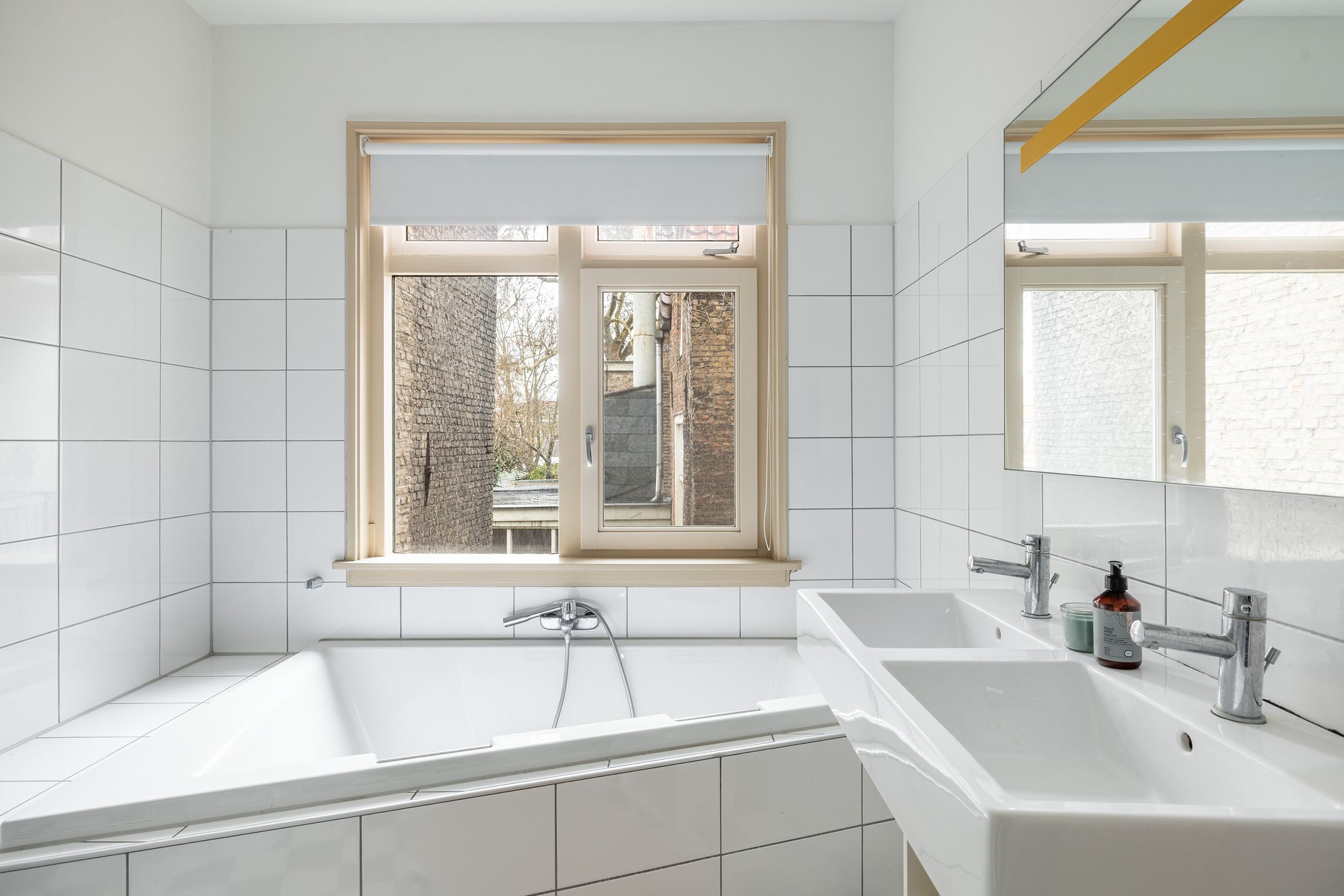 Spacious City Apartment with Loft Character in Historic Dordrecht Center — 20