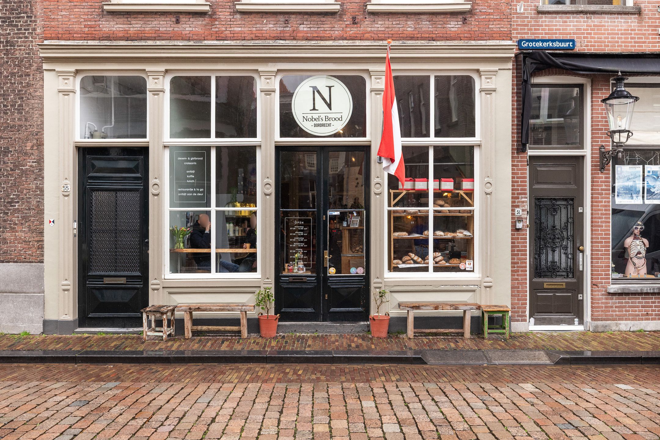 Spacious City Apartment with Loft Character in Historic Dordrecht Center — 29