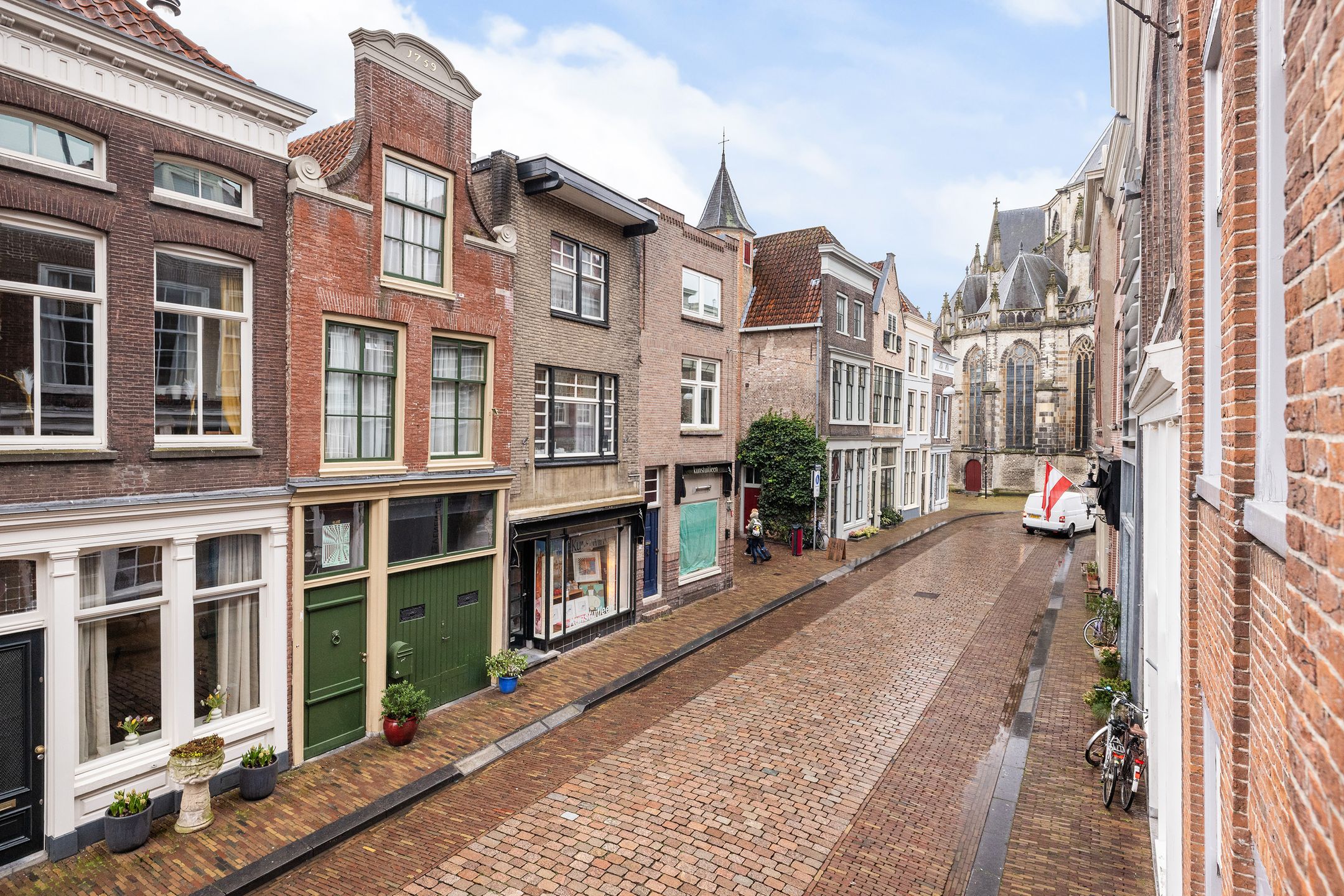 Spacious City Apartment with Loft Character in Historic Dordrecht Center — 23