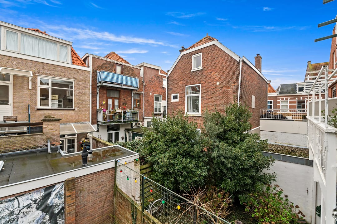 Photo 32 of Vijzelstraat 143