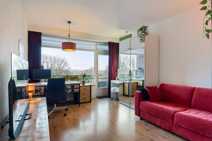 Foto 2 van Van Adrichemstraat 119