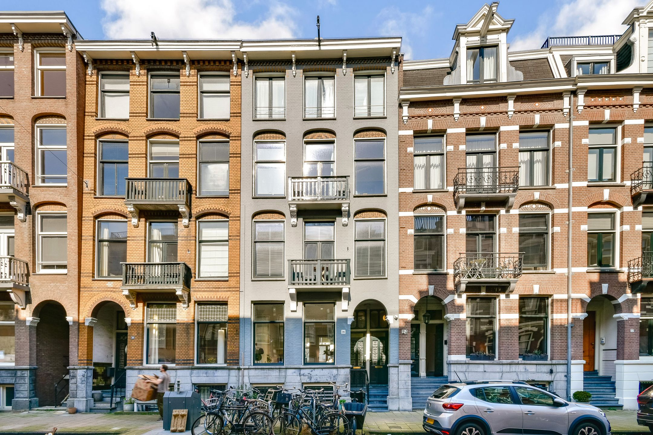 Foto 42 van Van Eeghenstraat 26-H