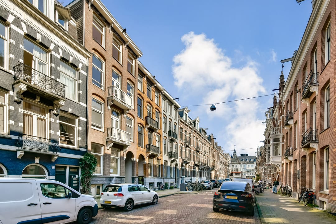 Foto 43 van Van Eeghenstraat 26-H