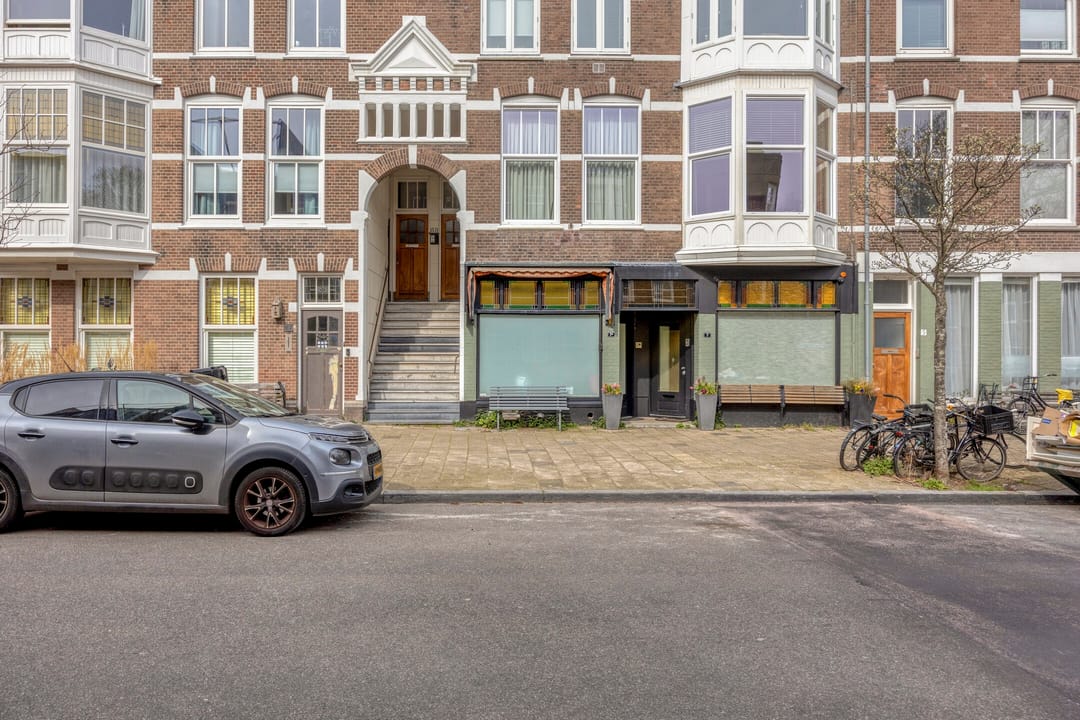 Photo 2 of Pijnboomstraat 9