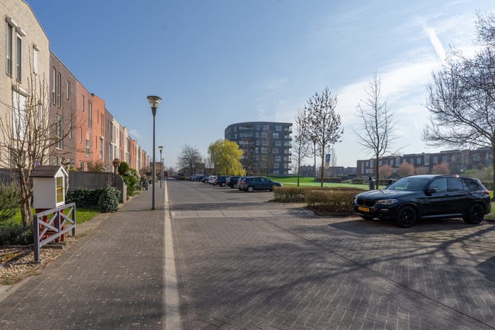 Photo 2 of Beatlesstraat 13