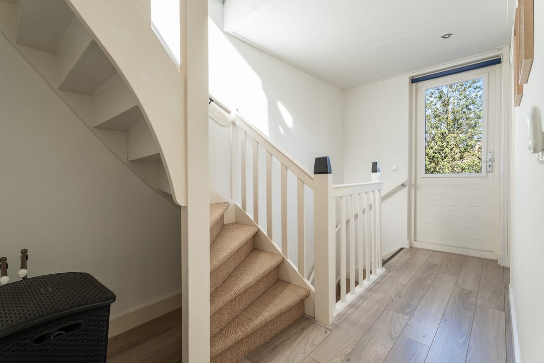 Photo 16 of Esdoornstraat 19