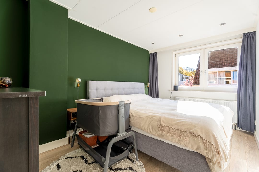 Photo 17 of Esdoornstraat 19