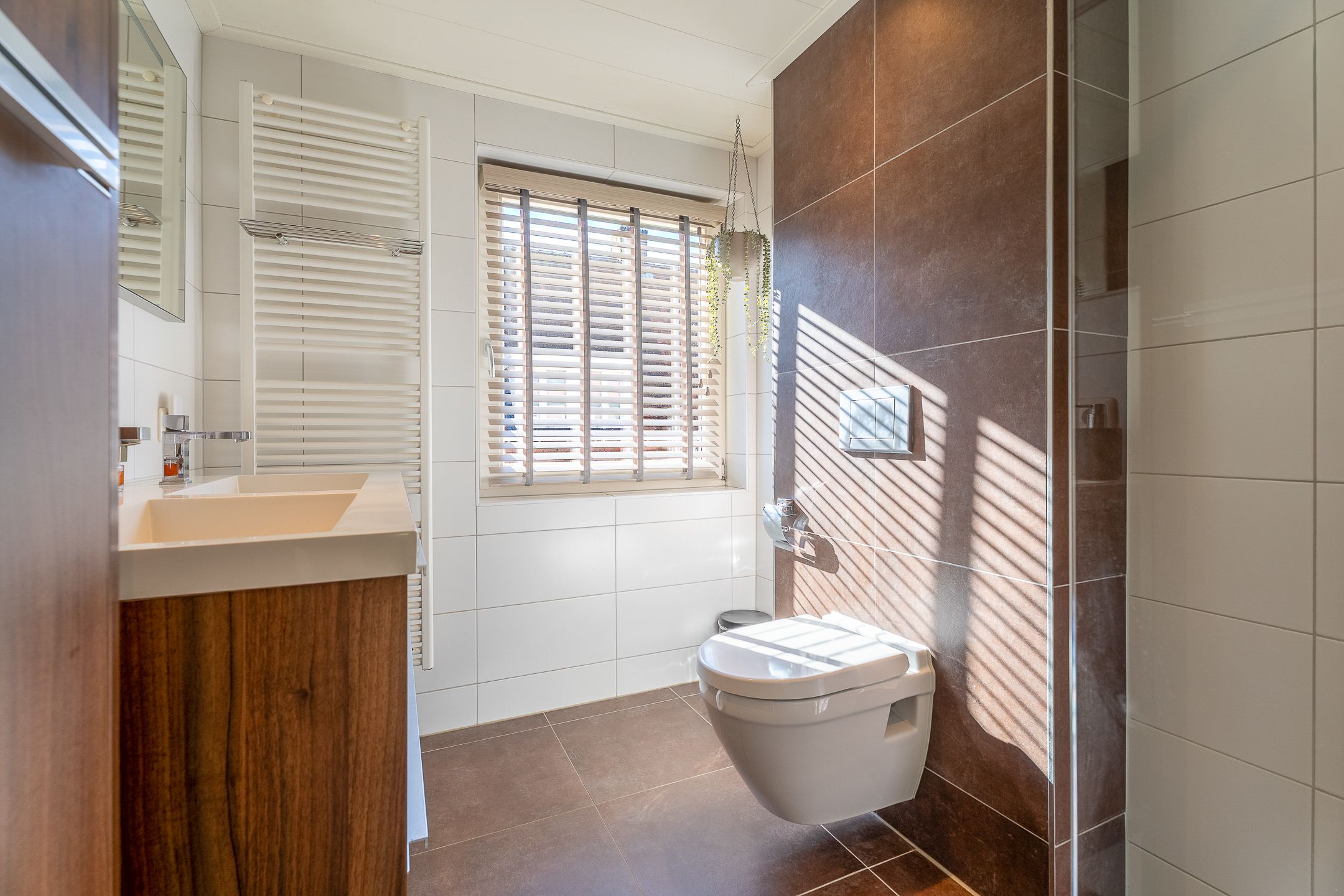 Photo 21 of Esdoornstraat 19