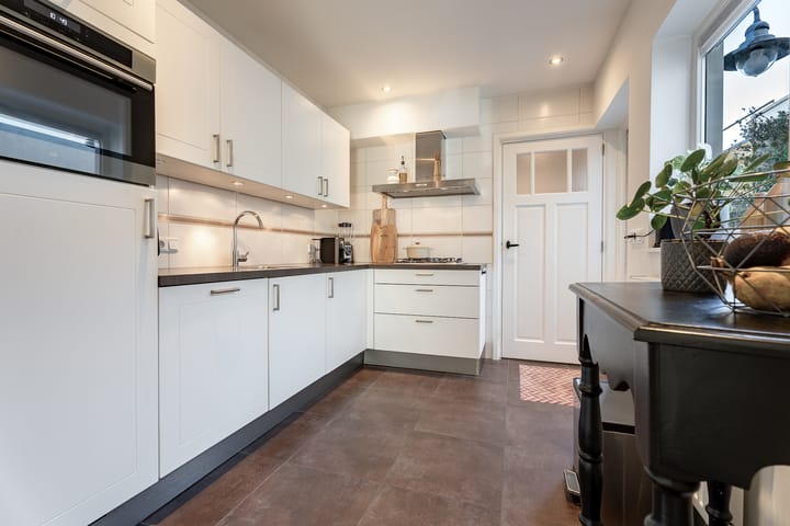 Photo 3 of Esdoornstraat 19