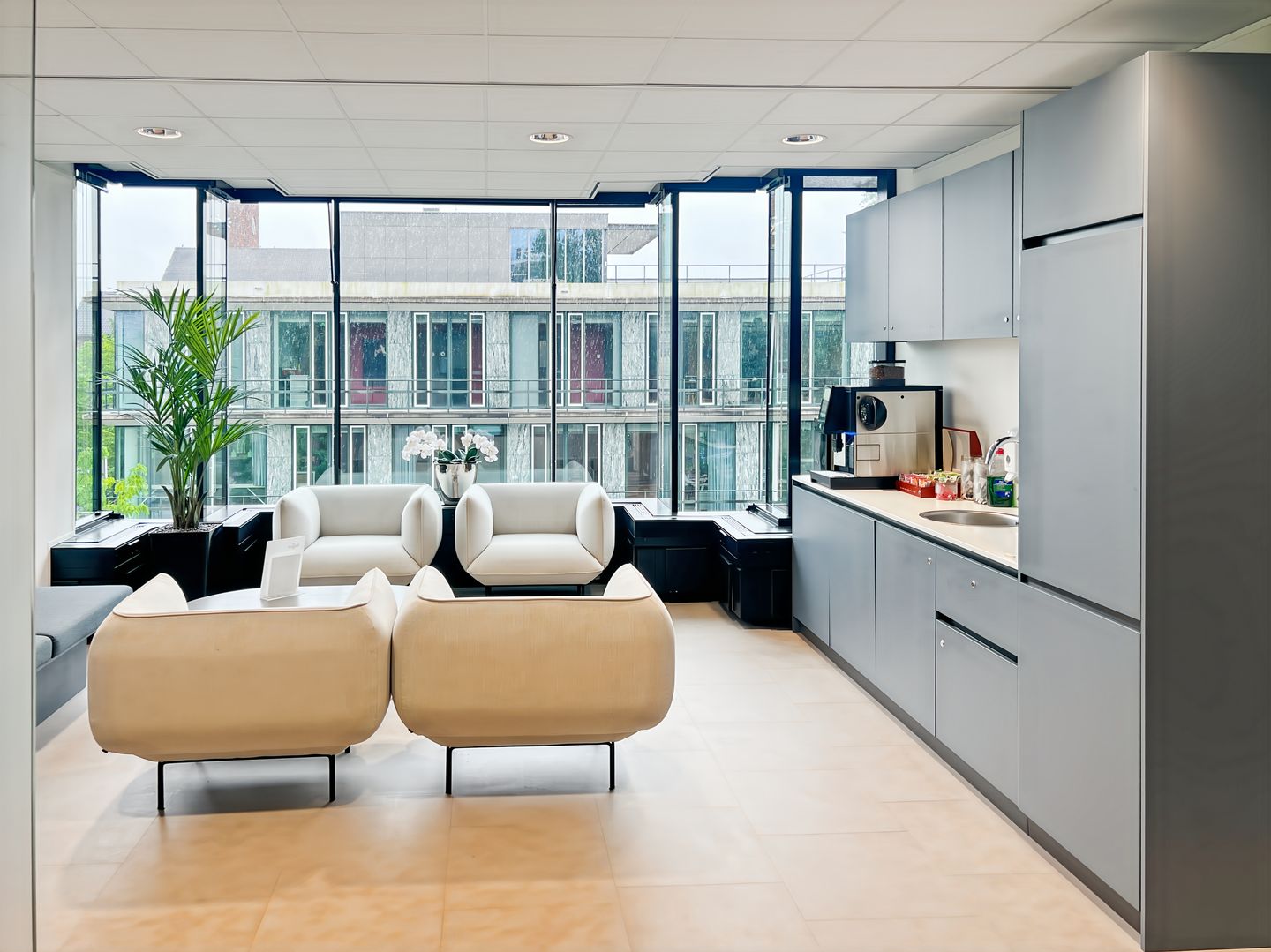 Bekijk foto 1 van De Cuserstraat 93