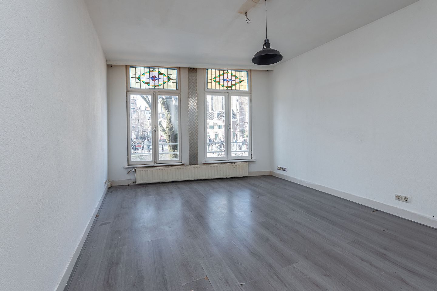 Foto 10 van Oudezijds Voorburgwal 77-A