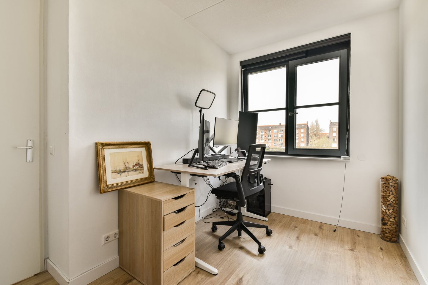 Foto 19 van Hof van Delftsesluis 49