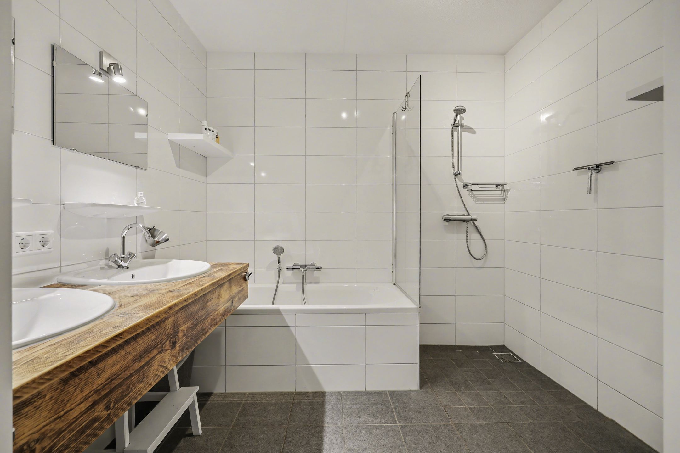 Photo 18 of Rampweg 20-0003