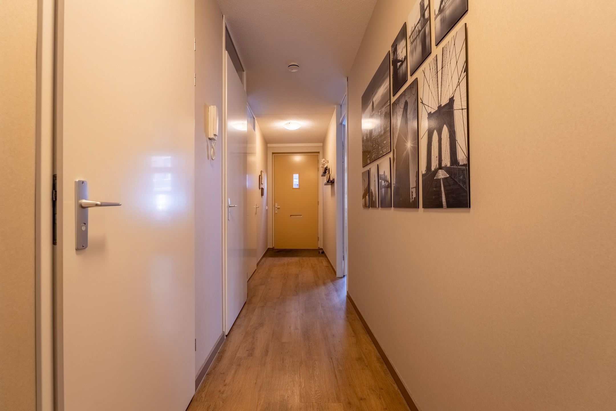 Photo 9 of De Klok 503