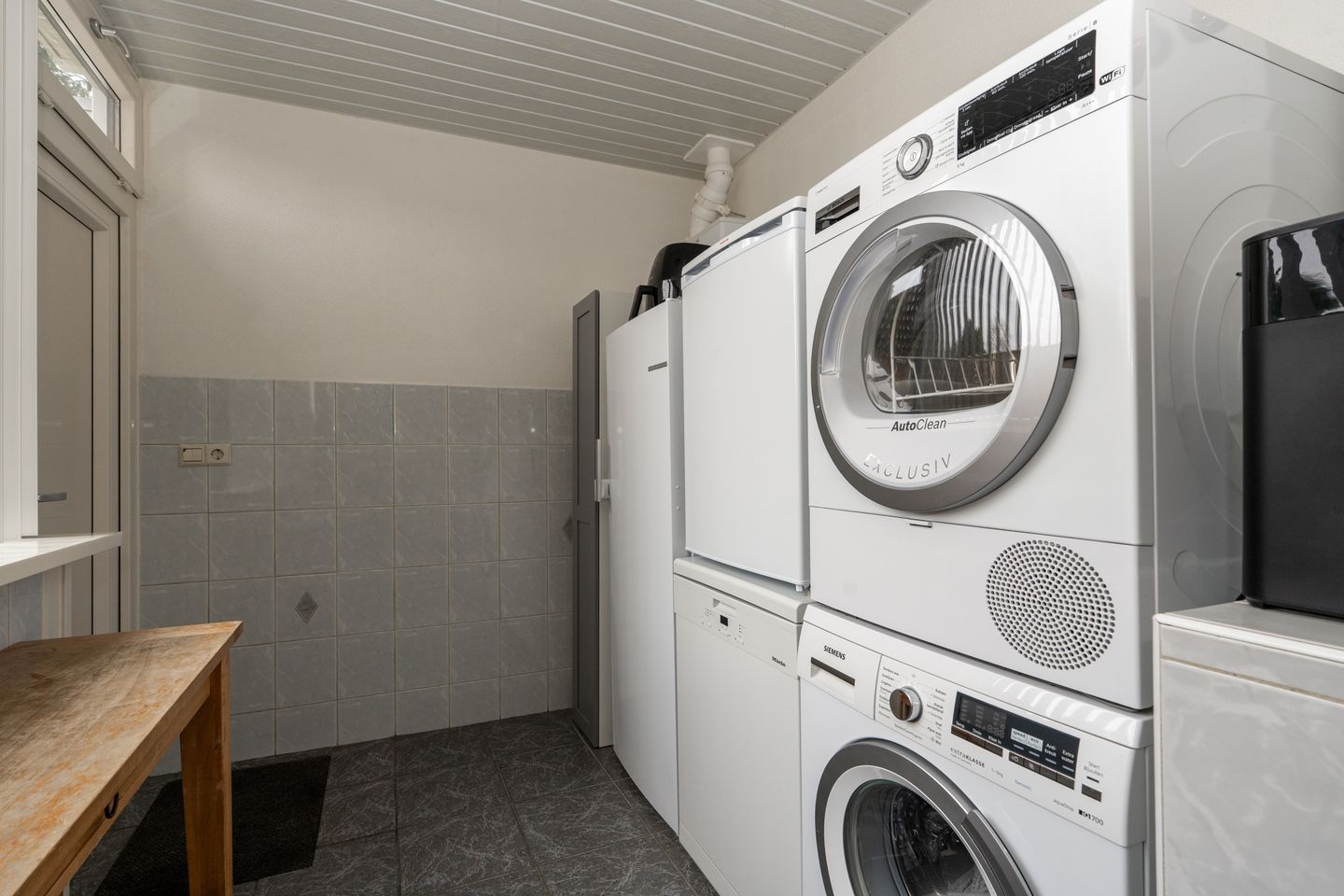 Photo 10 of Tijdensstraat 12