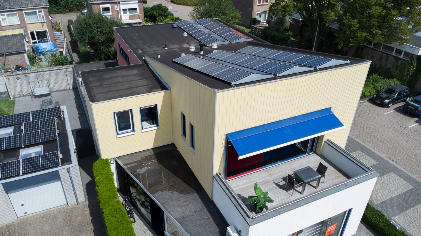 Bekijk foto 3 van Dr HAW van der Vechtlaan 32