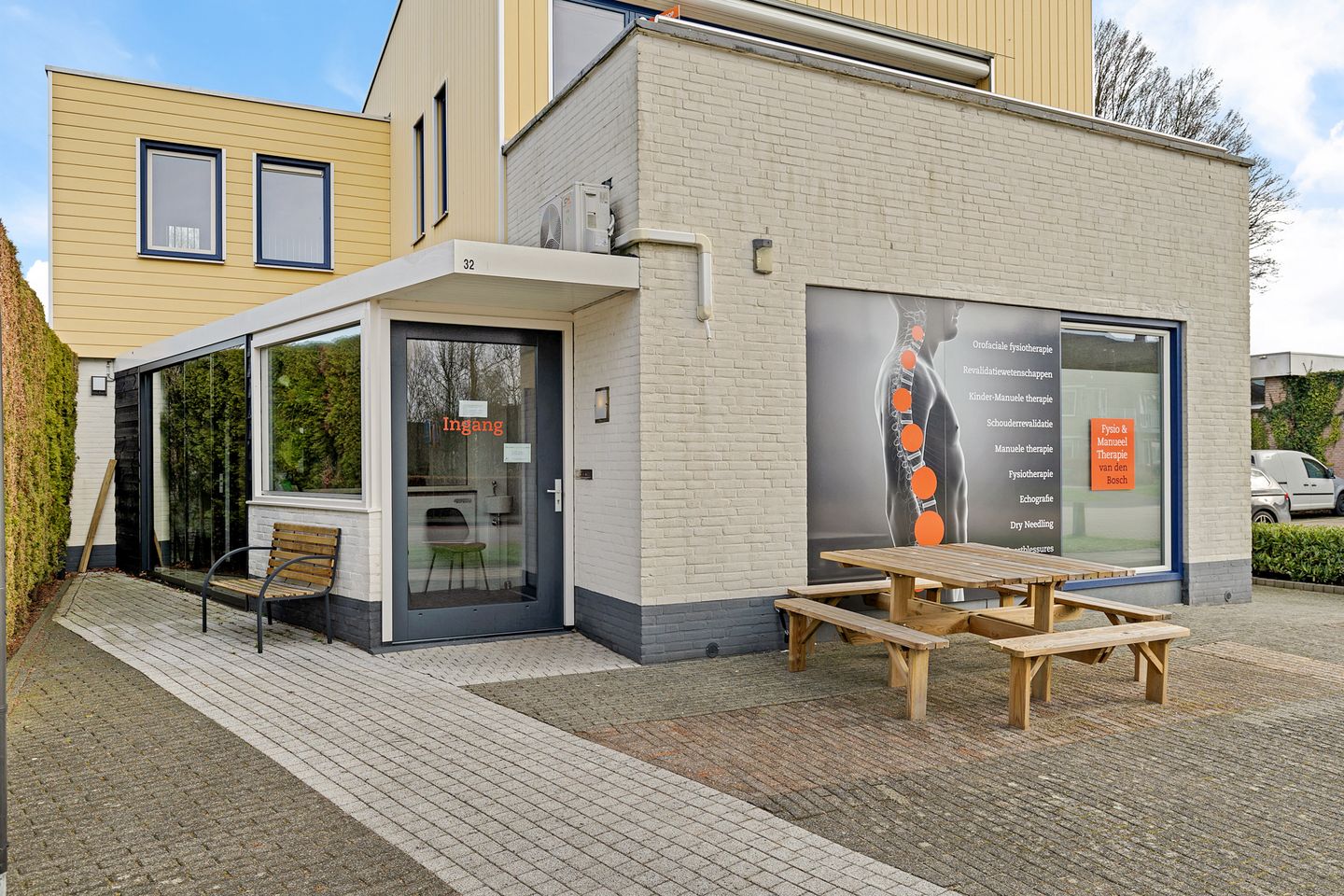 Bekijk foto 4 van Dr HAW van der Vechtlaan 32