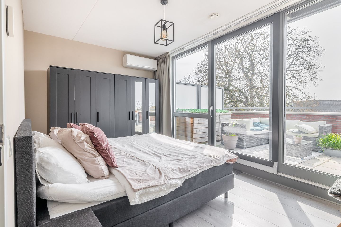 Foto 20 van Vicaris van Alphenstraat 8-F