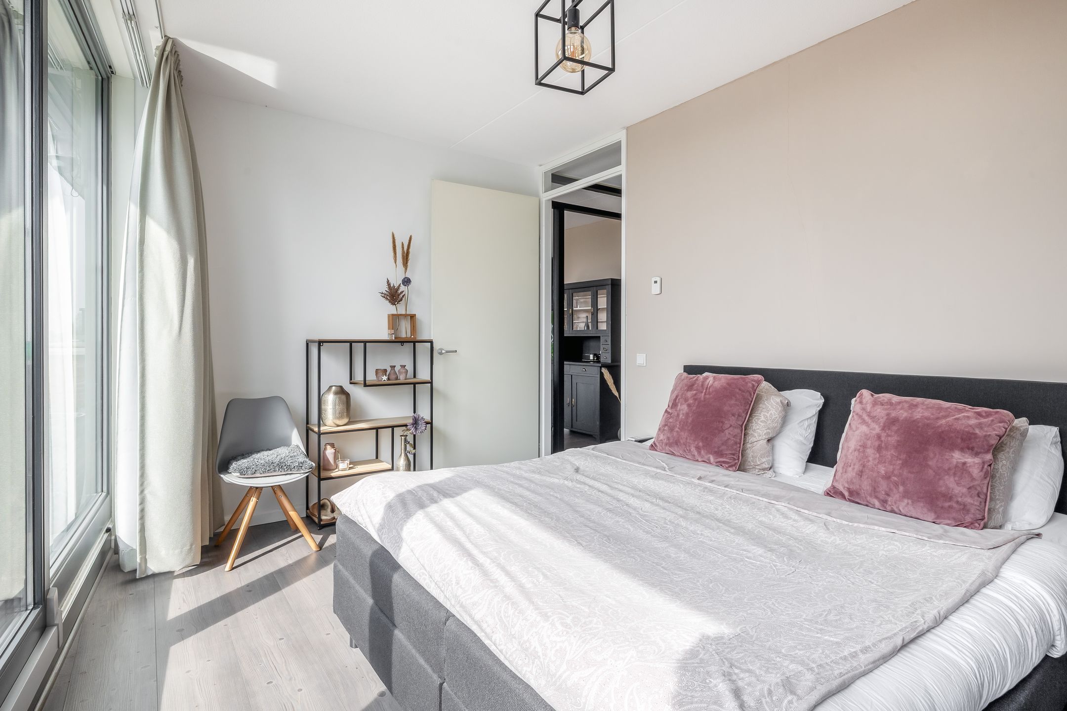 Foto 21 van Vicaris van Alphenstraat 8-F