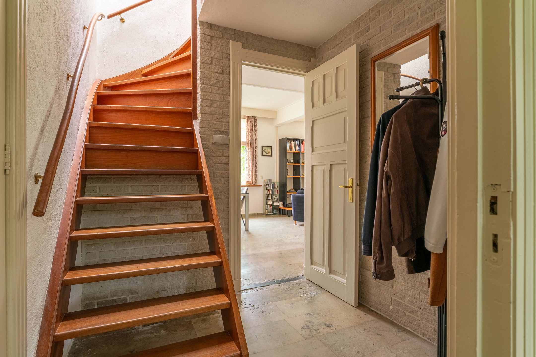 Foto 18 van Oegstgeesterweg 277