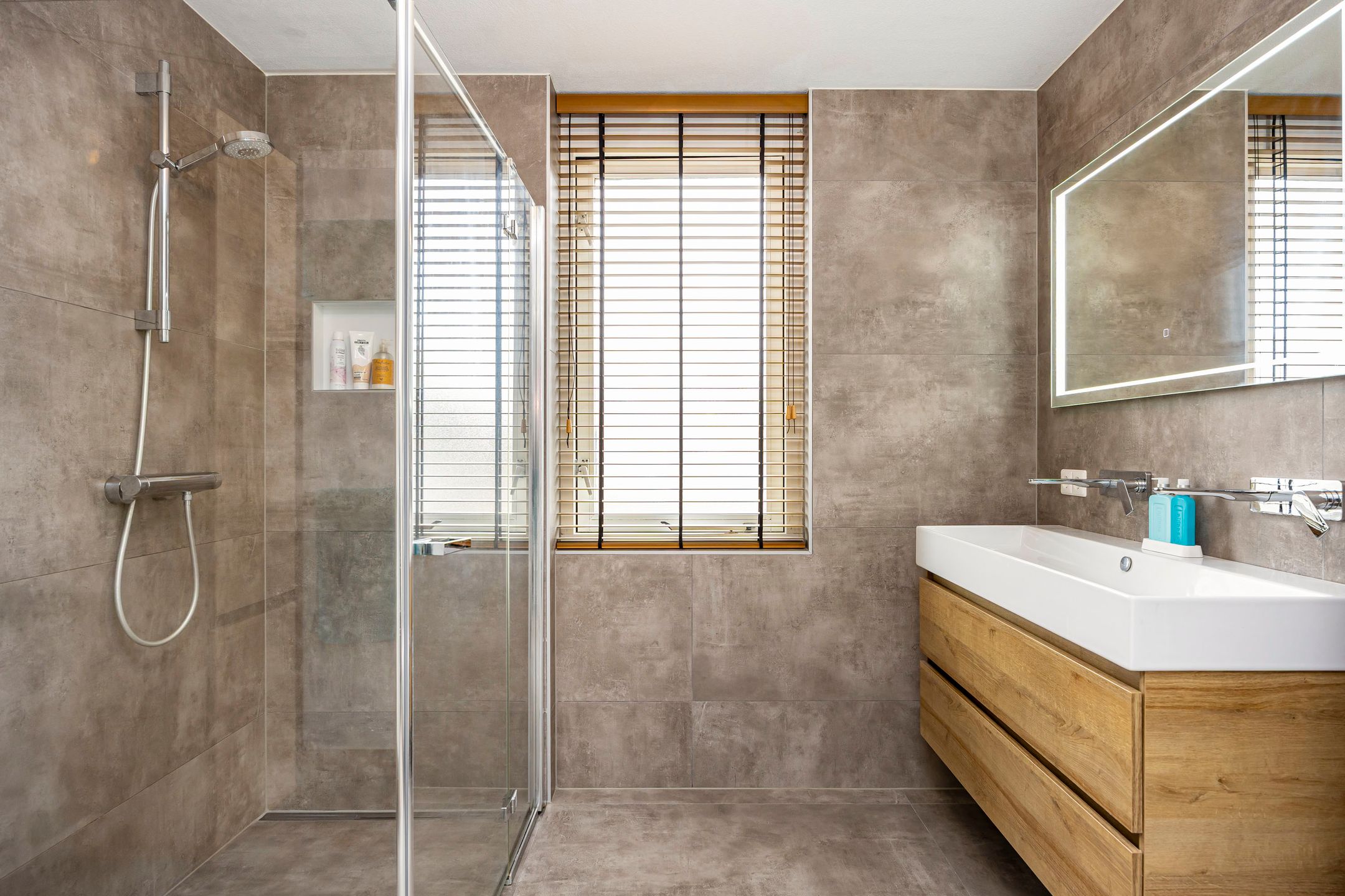 Foto 24 van Bittervoornstraat 46