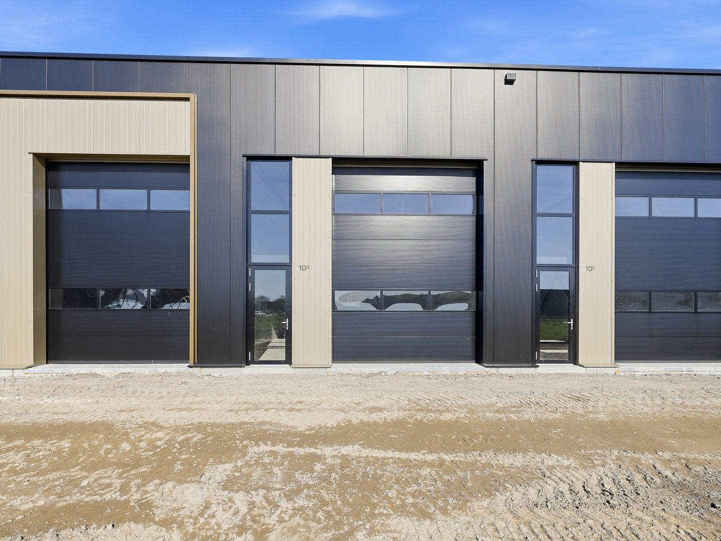 View photo 2 of Holtmede 10-b