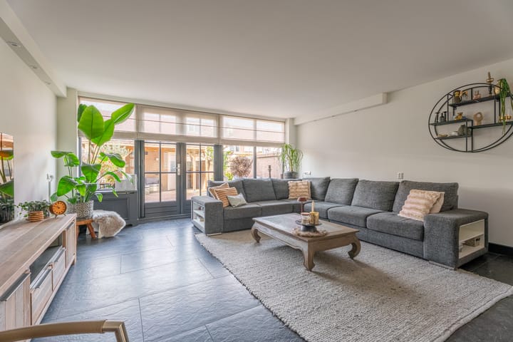 Photo 2 of Jan Lievensplantsoen 5