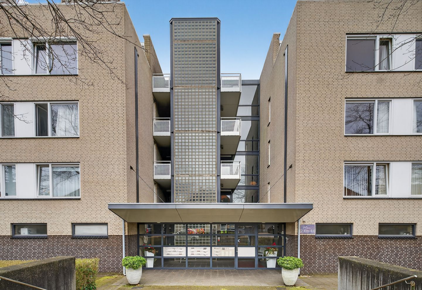 Foto 34 van Meester Broerensingel 14