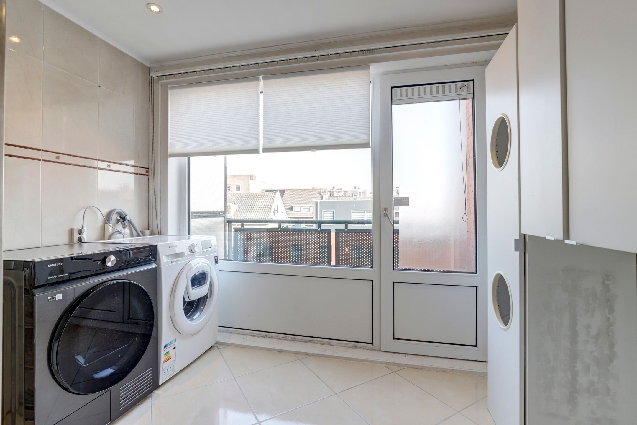 Spacious 4-Room Family Terraced House with Solar Panels and Energy Label A — 27