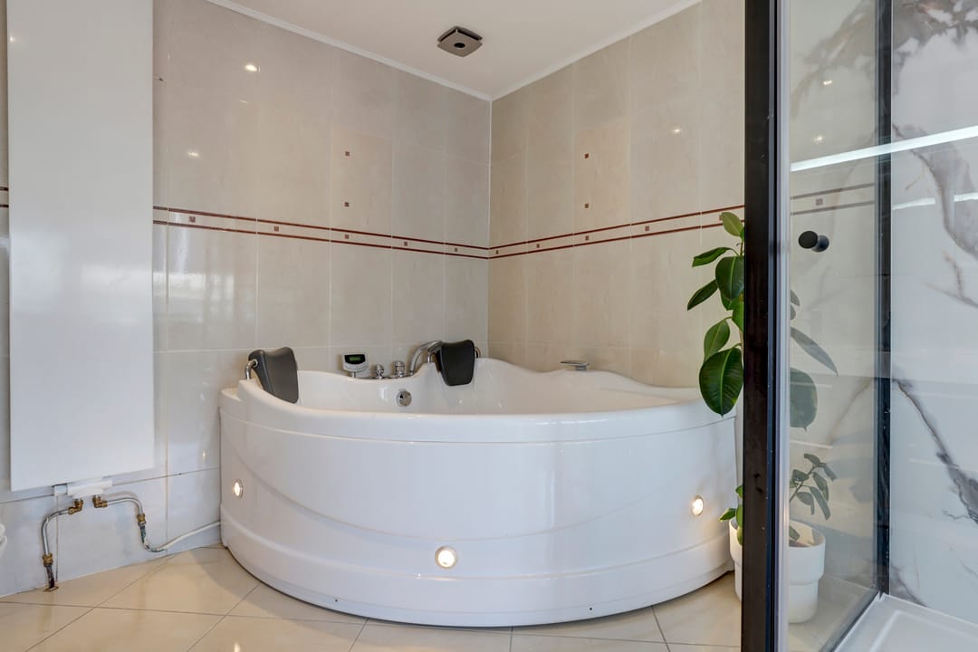 Spacious 4-Room Family Terraced House with Solar Panels and Energy Label A — 22