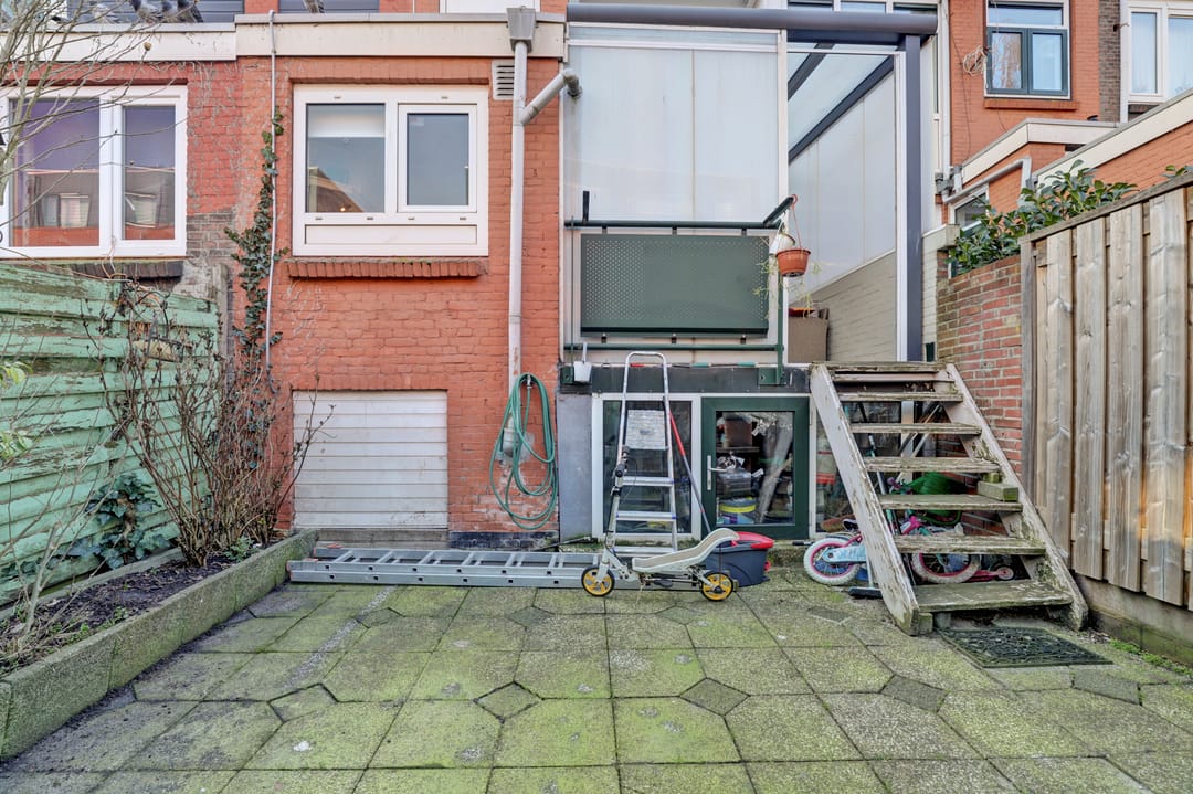 Spacious 4-Room Family Terraced House with Solar Panels and Energy Label A — 38