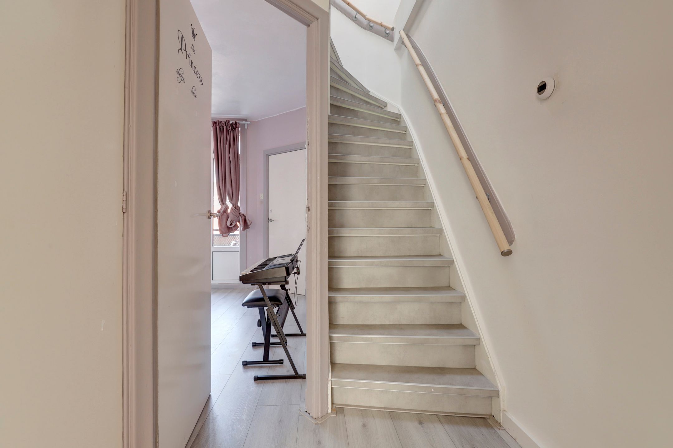 Spacious 4-Room Family Terraced House with Solar Panels and Energy Label A — 12