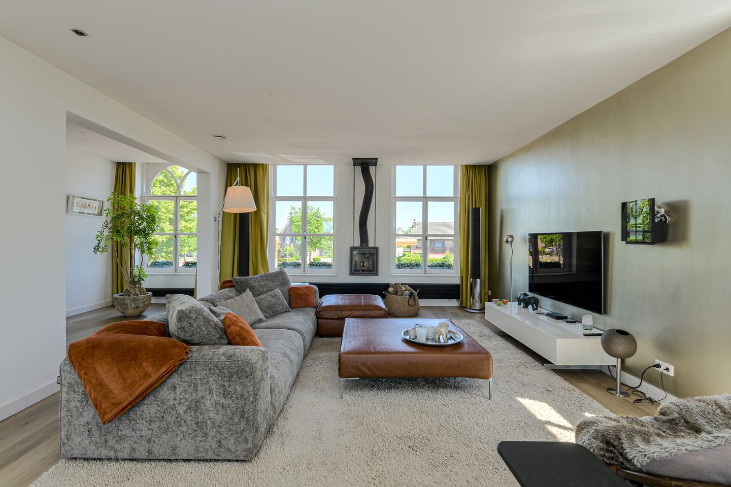 View photo 5 of Hoolstraat 86