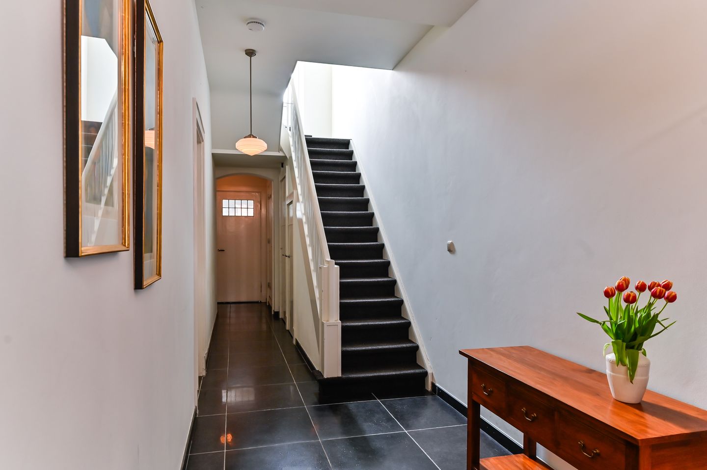 Photo 4 of Nassaustraat 6