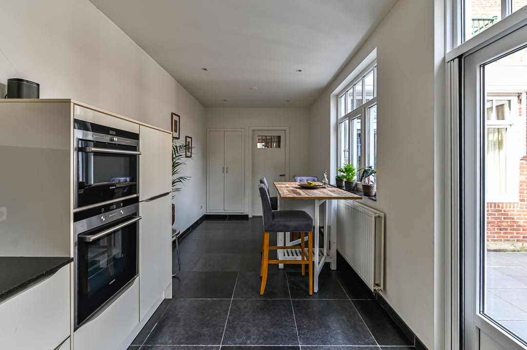 Photo 7 of Nassaustraat 6