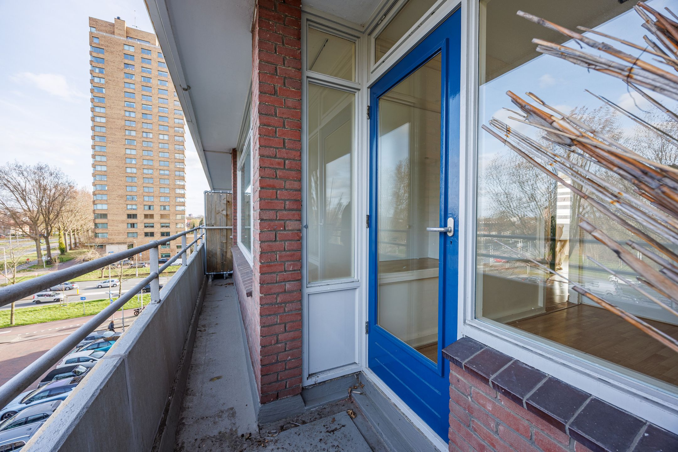 Apartment with panoramic city view in Delft — 20