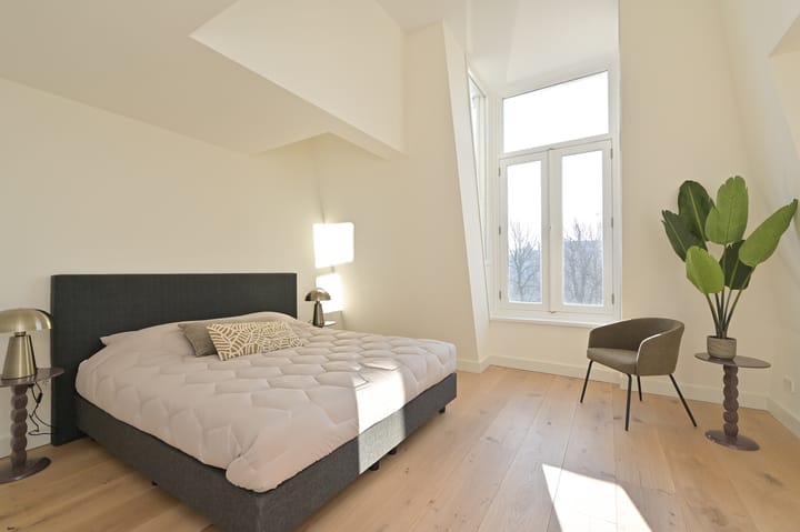 Photo 2 of Lange Vijverberg 13-B