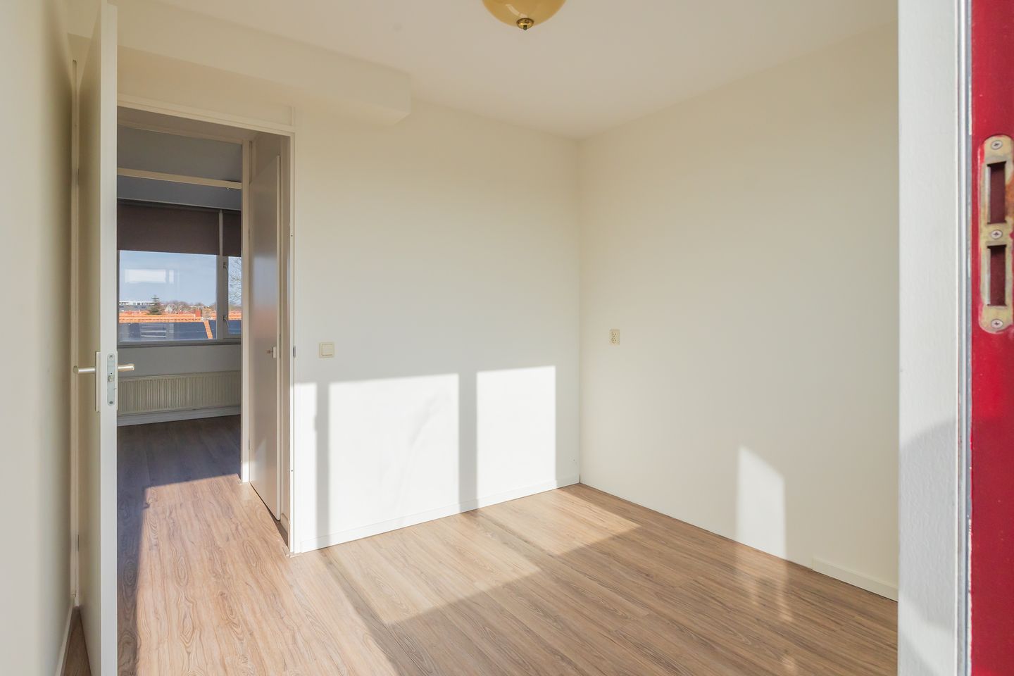 Well-maintained and spacious 3-room maisonette apartment with sunny balcony in Noordwijk-Binnen — 18
