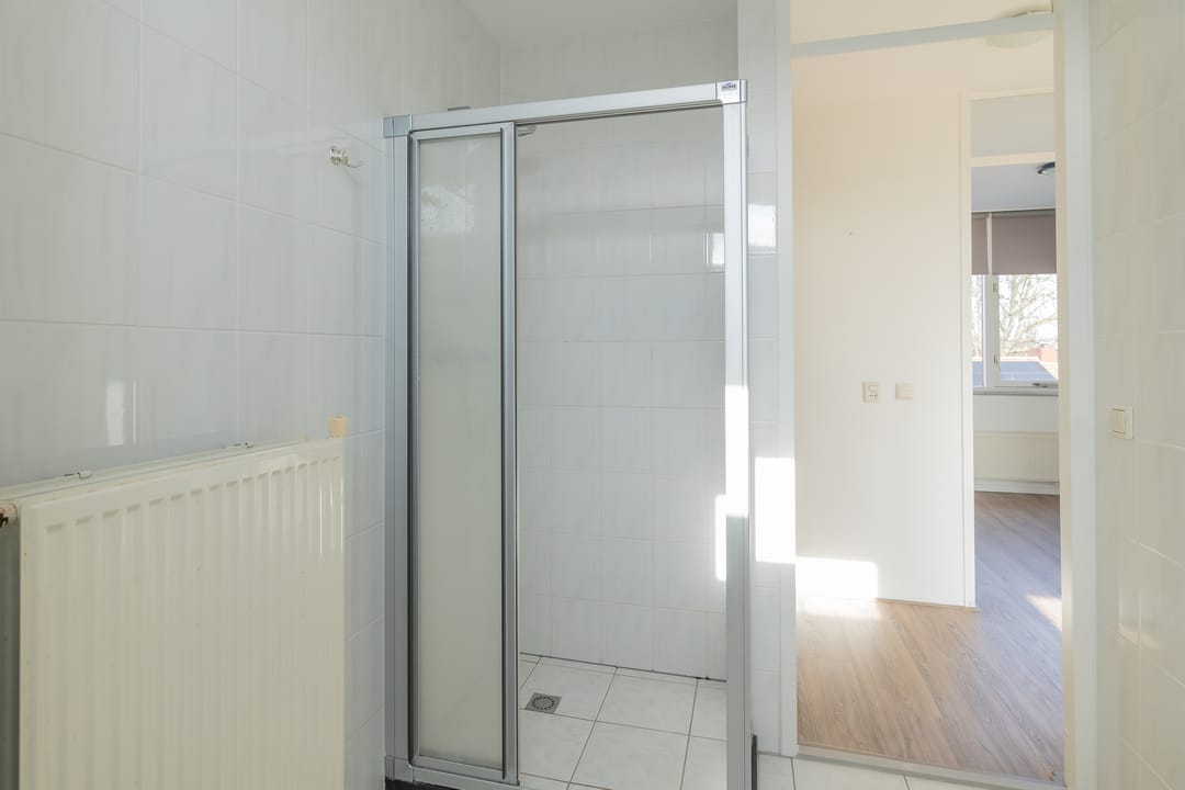 Well-maintained and spacious 3-room maisonette apartment with sunny balcony in Noordwijk-Binnen — 15