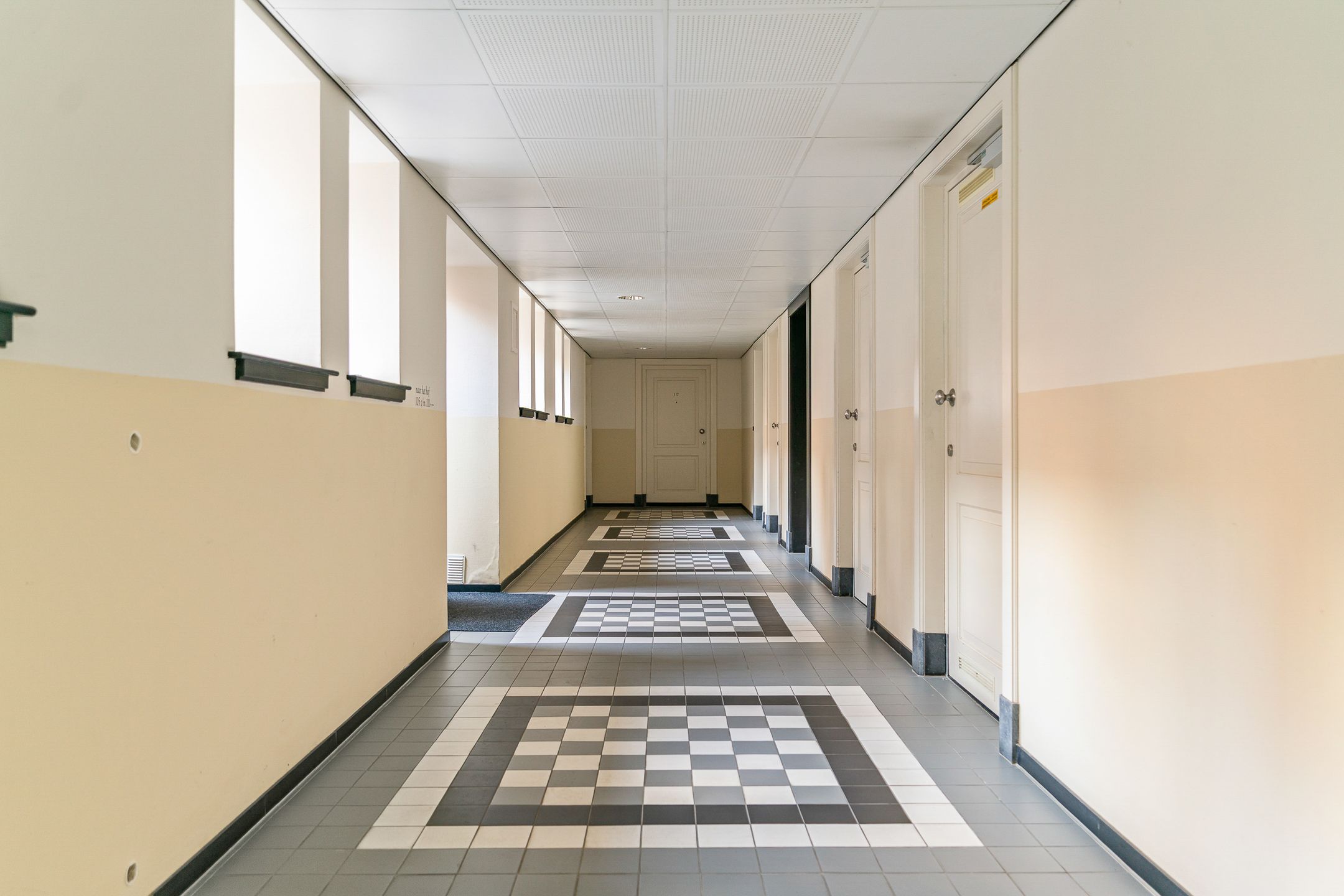 Photo 6 of Hugo de Grootstraat 109